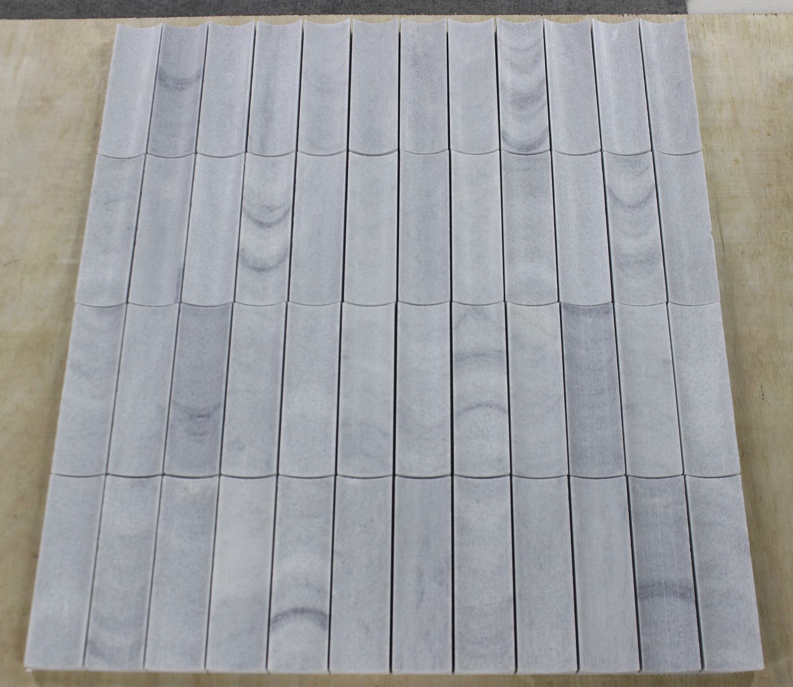 M0754207_Stormy Grey Mosaico cóncavo (3)