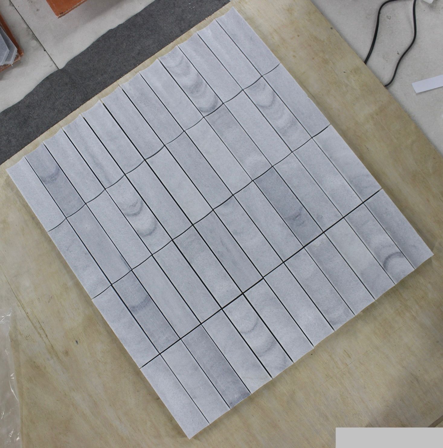 M0754207_Stormy Grey Mosaico cóncavo (4)